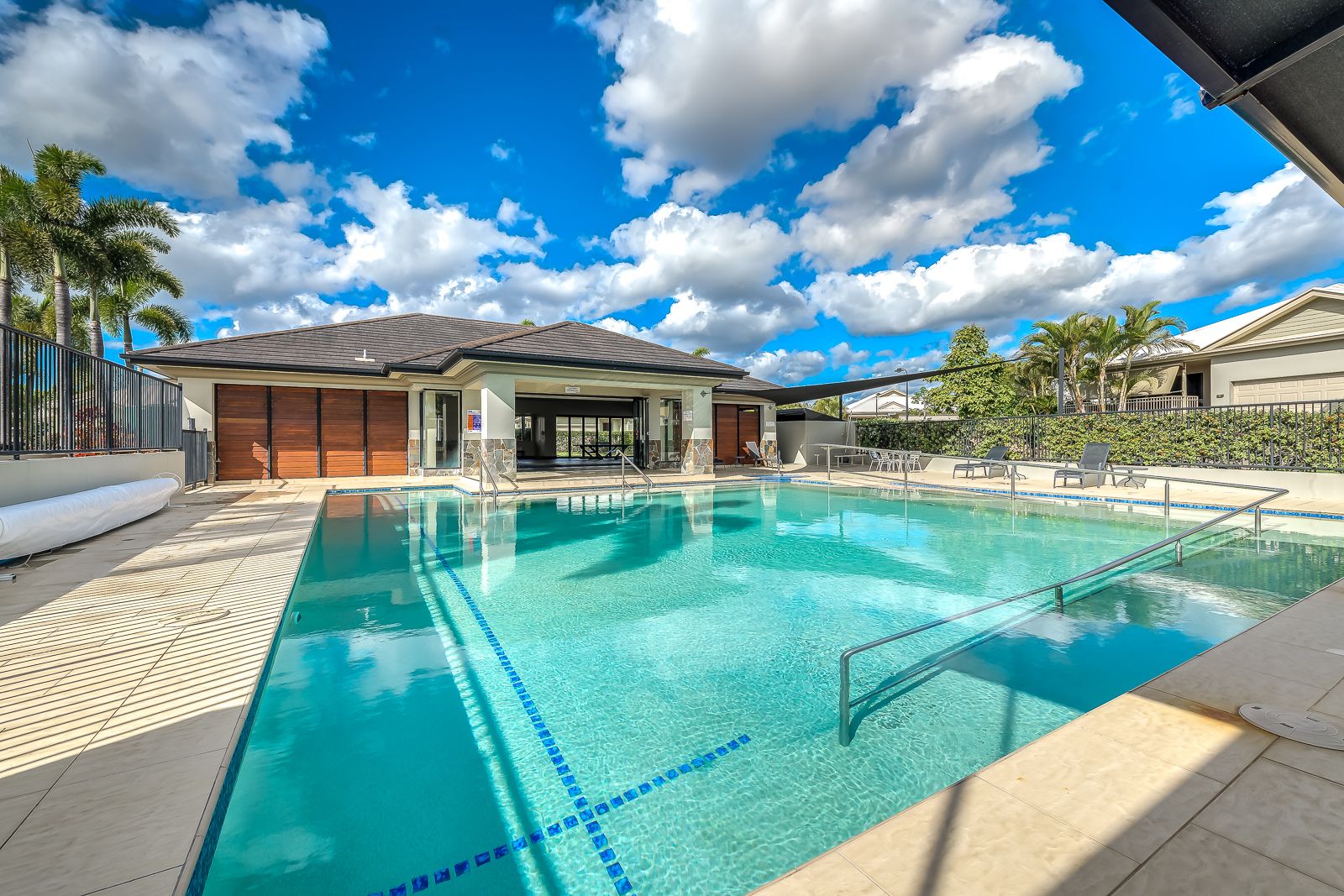Resort Swimming Pool - Golden Crest Manors