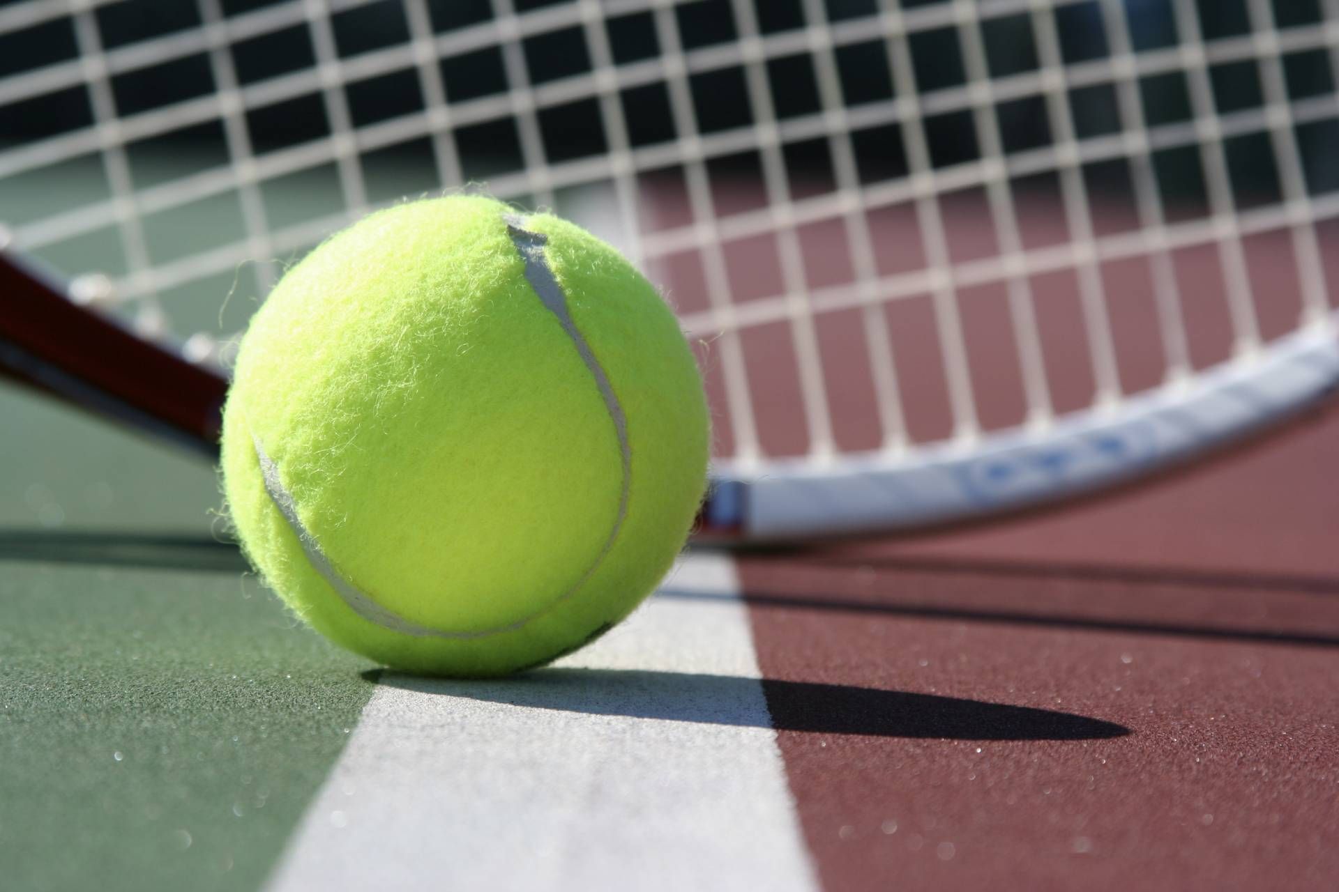 Tennis - Golden Crest Manors